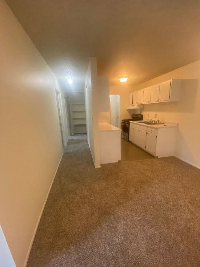 Interior Photo - Carriage Park Apartments (Carriage Park Investors LLC)