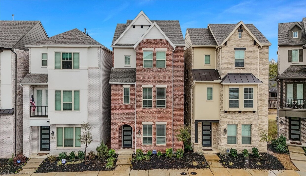 Foto principal - 2236 Palomino St