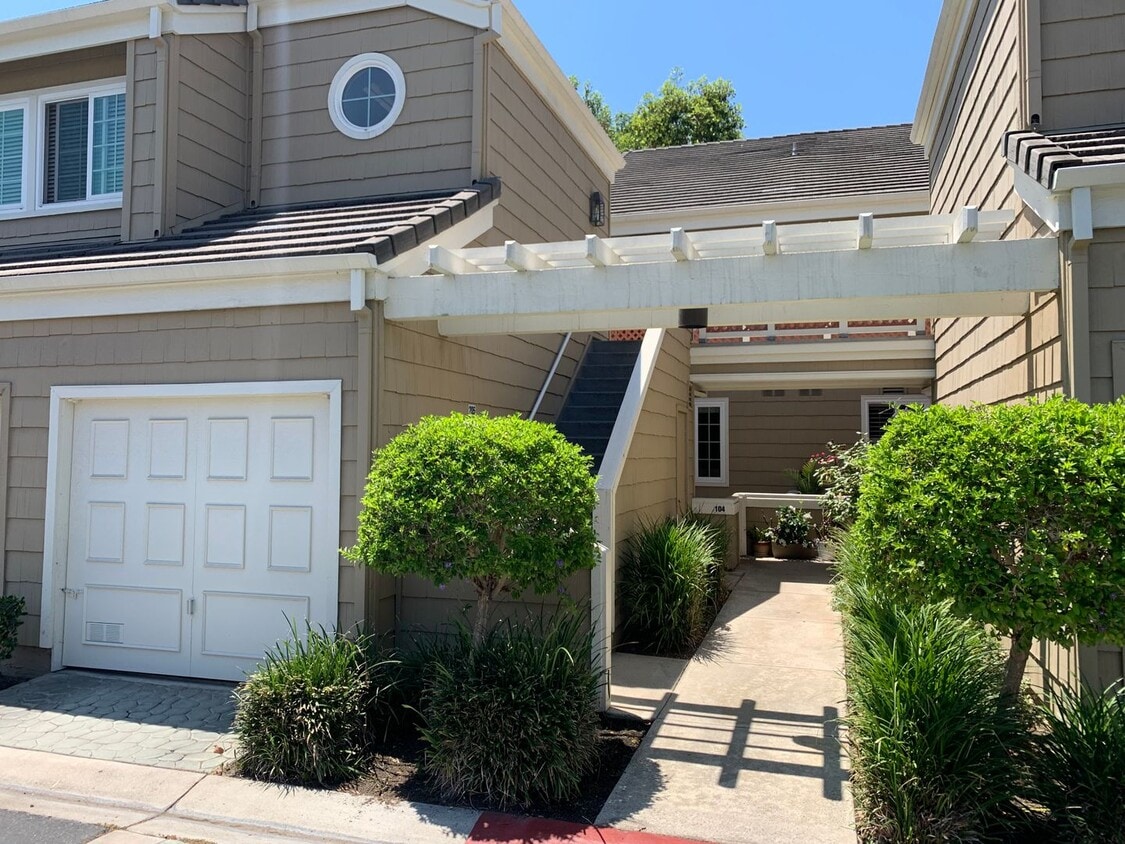 Foto principal - 19351 Sunray Ln