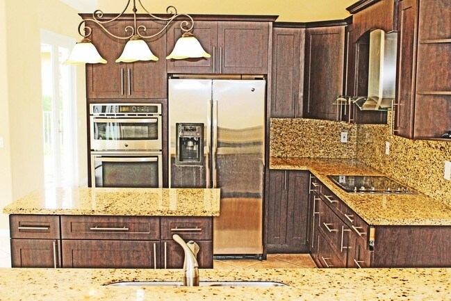 Foto del edificio - 15976 SW 13th St