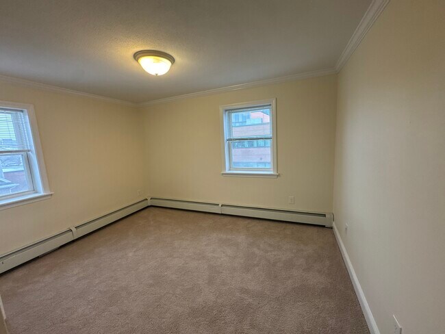 Building Photo - 14 Westford St