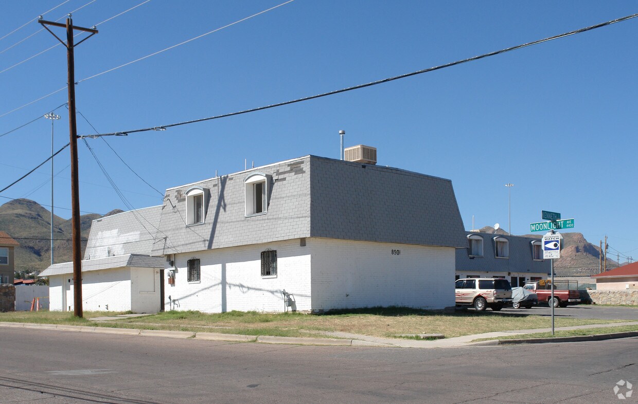 Foto del edificio - 8901 Kenneth St