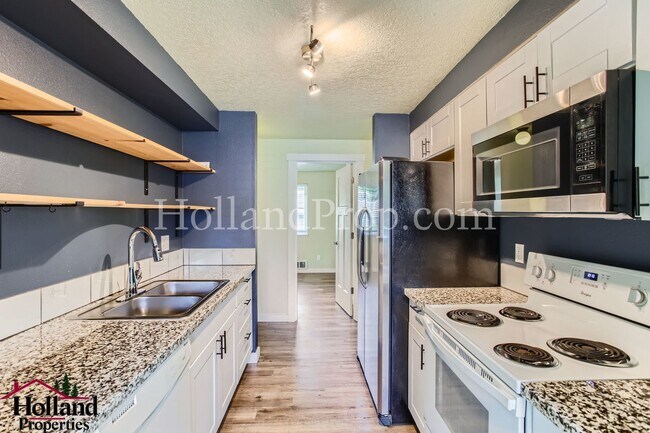Foto del edificio - 5535 SW Lombard Ave