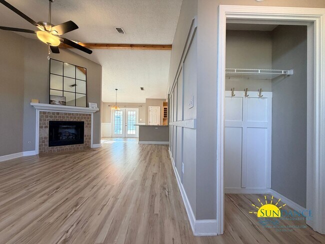 Foto del edificio - Charming Custom Details & Cul-de-Sac Living in Mary Esther!