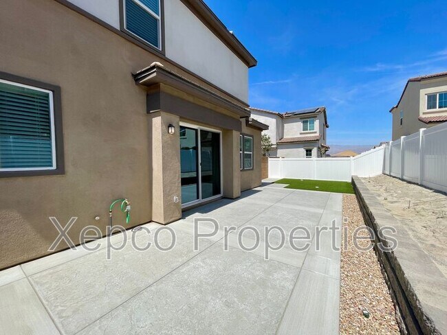 Building Photo - 41425 Penn Dr