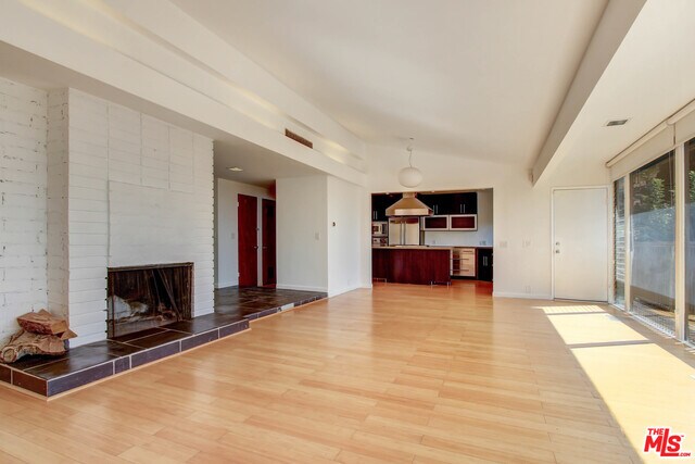 Building Photo - 5600 Holly Oak Dr