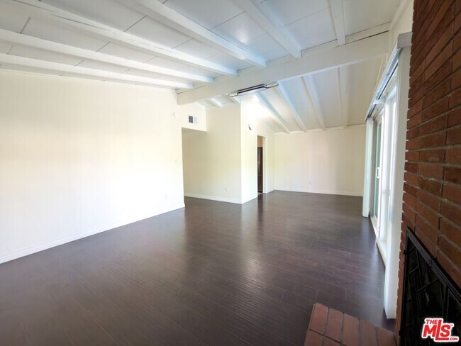 Building Photo - 6763 Lurline Ave