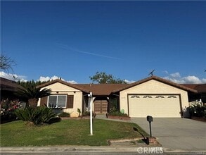 Building Photo - 5420 Lorenza Ct
