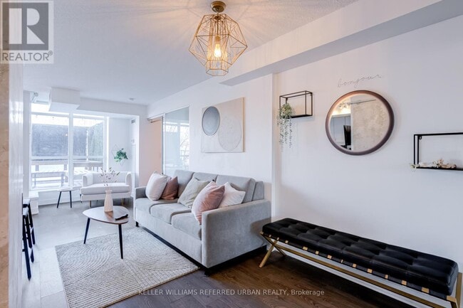 Building Photo - 11 Superior Ave