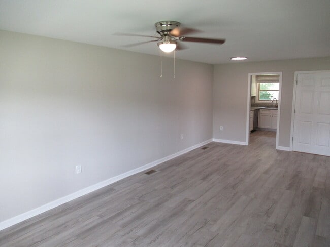 Building Photo - Newly Renovated Duplexes in Lincolnton – N...