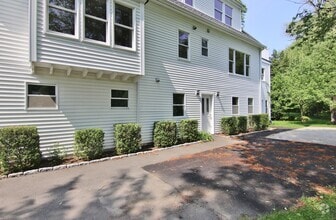 Building Photo - 821 Long Ridge Rd