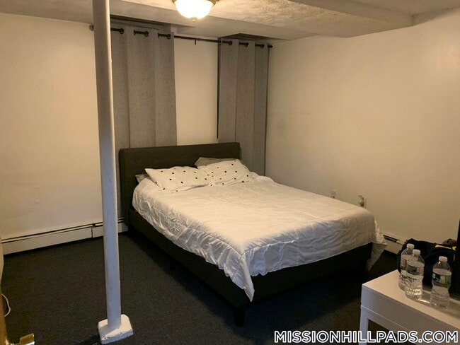 Foto del edificio - 61 S Huntington Ave