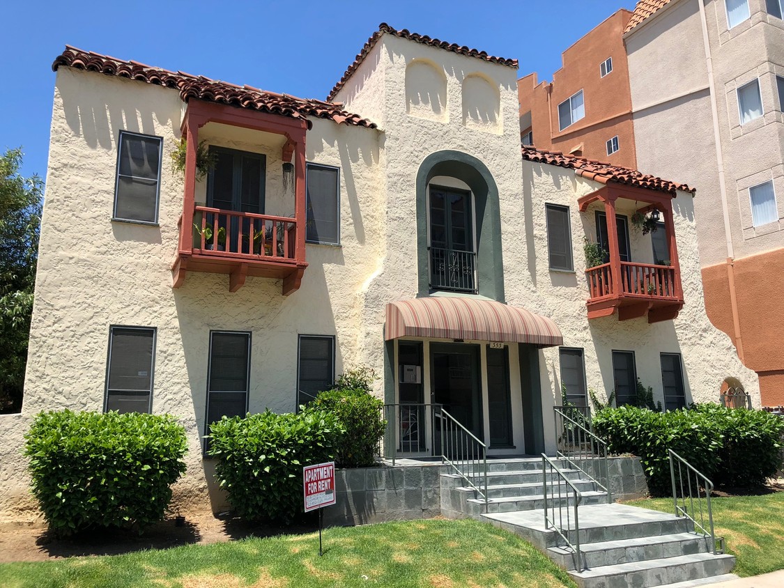 353 S Cloverdale Ave Unit 9, Los Angeles, CA 90036 Apartments in Los