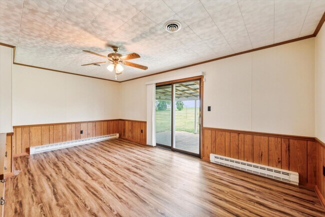 Foto del edificio - 3BD/2BA Rancher on 1 acre in Parkesburg!