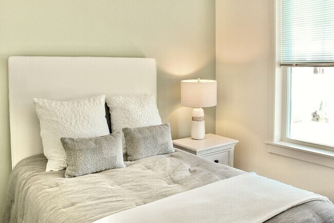 Foto del edificio - 44 Willow Pond Cir