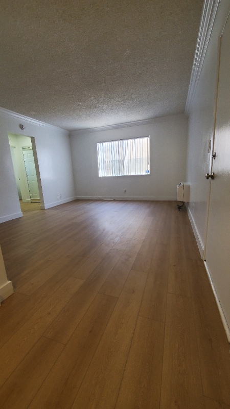 Building Photo - 1230 W Hillandale Ave