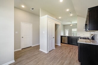 Building Photo - 14375 N Summerchase Cir