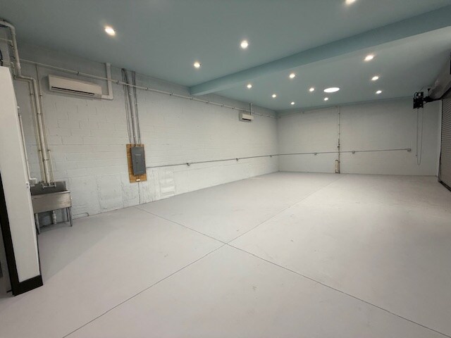 Foto del edificio - 2714 Mathews St