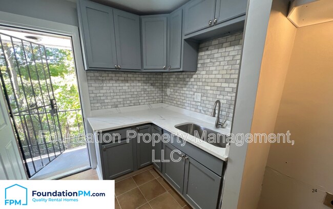 Building Photo - 478 E Georgia Ave