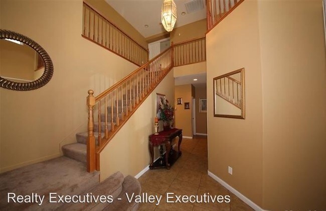 Foto del edificio - 5 br, 3 bath House - 311 Glenbriar Circle