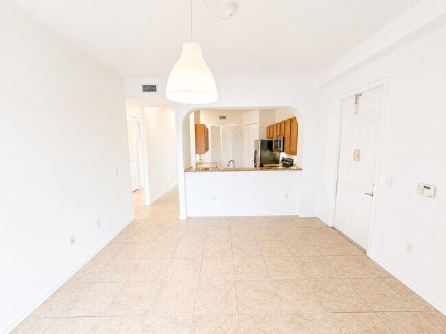Foto del edificio - 3600 Oaks Clubhouse Dr