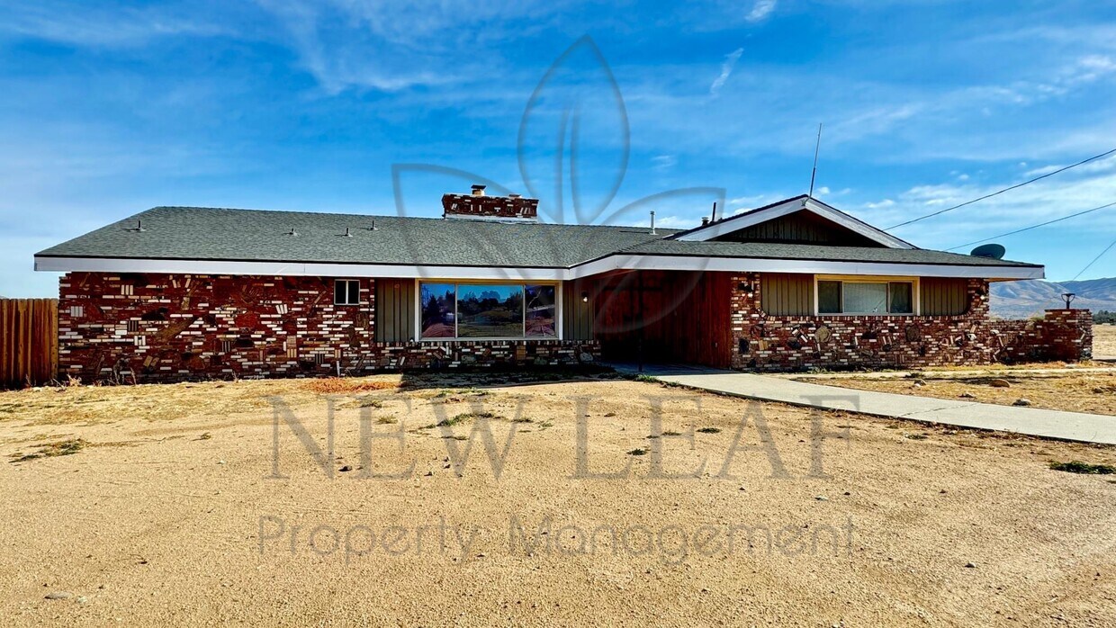 10269 Choiceana Ave, Hesperia, CA 92345 Townhome Rentals in Hesperia