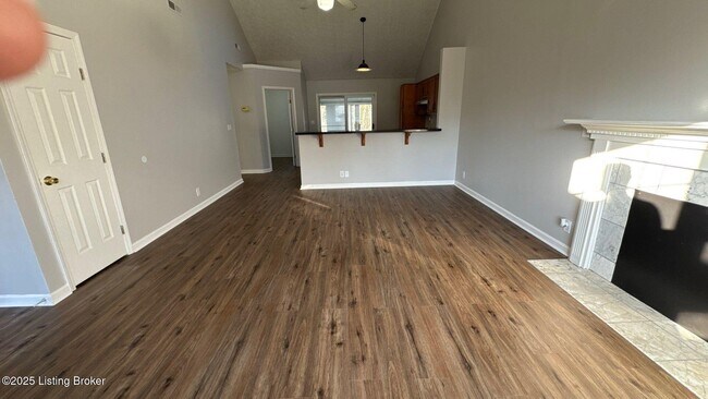 Foto del edificio - 3905 Handley Ave