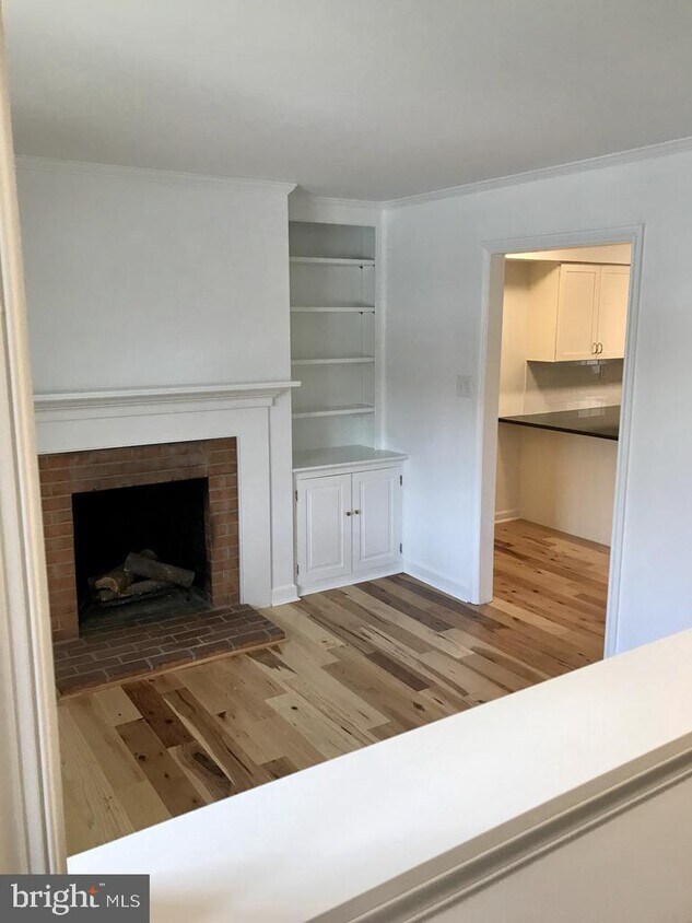 Primary Photo - 69 Oak Knoll Dr