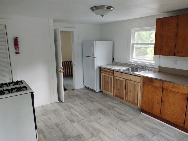 Building Photo - 22 Fishcreek Rd