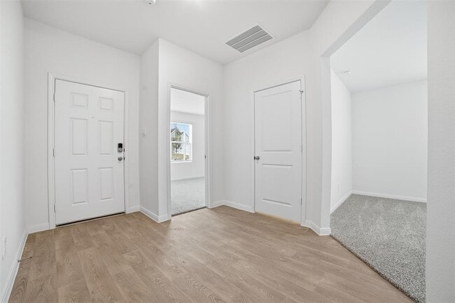 Building Photo - 132 LAS LOMAS Dr