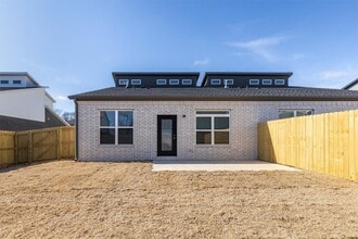 Building Photo - 717 Sun Meadows Loop