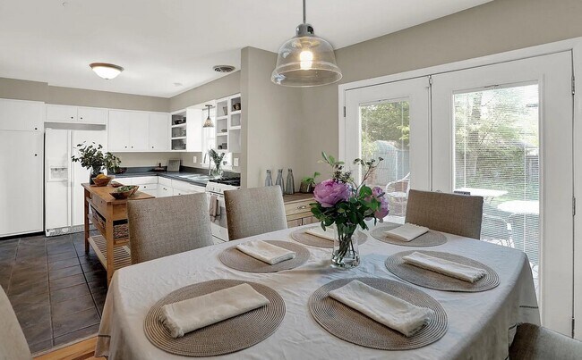 Foto del edificio - 5634 N Rural St