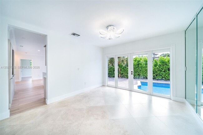 Foto del edificio - 9835 W Broadview Dr