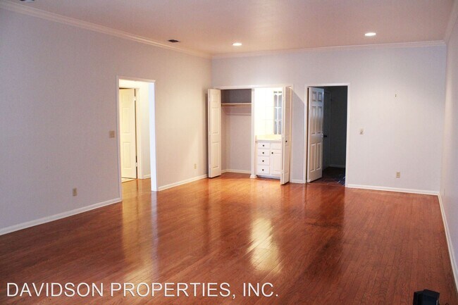 Foto del edificio - 2 br, 2 bath House - 100 El Prado #201
