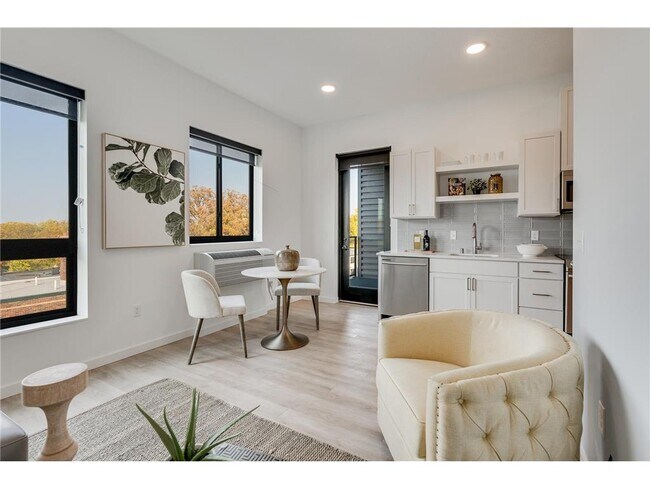 Building Photo - 4418 Beard Ave S