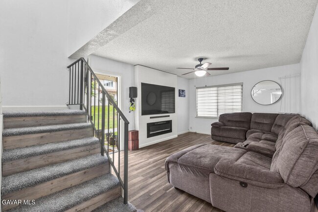 Foto del edificio - 13185 1/2 Bromont Ave