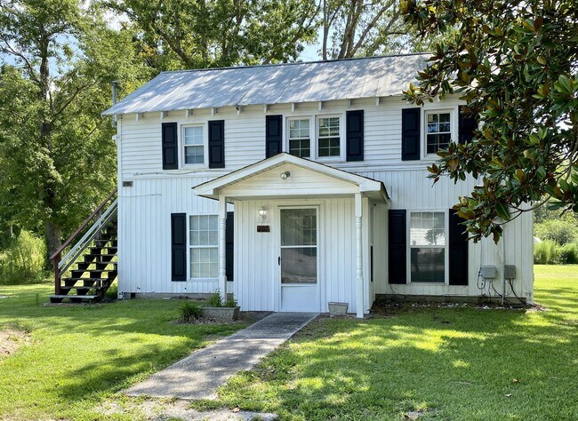 Building Photo - 107 Laroque Ln