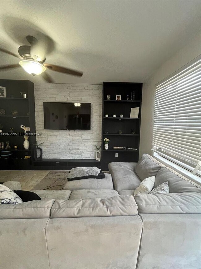 Foto del edificio - 11271 SW 240th St