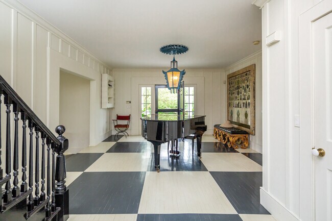 Foto del edificio - 520 First Neck Lane