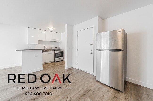 Building Photo - 21315 Roscoe Blvd