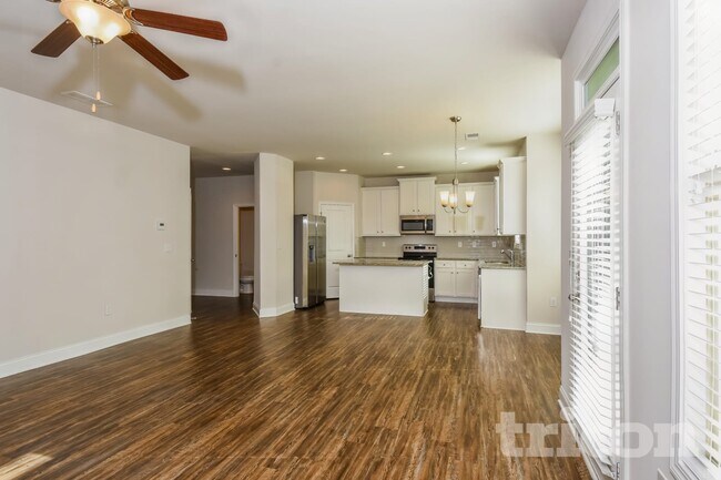 Foto del edificio - 504 Ireland Ln