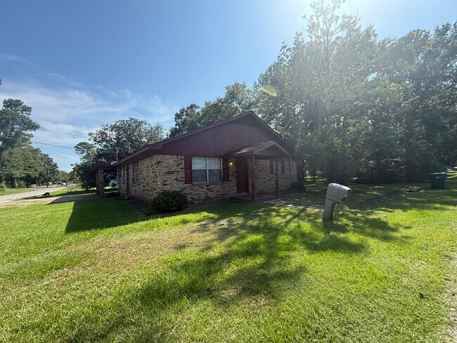 Foto del edificio - 4848 Saphire Ave