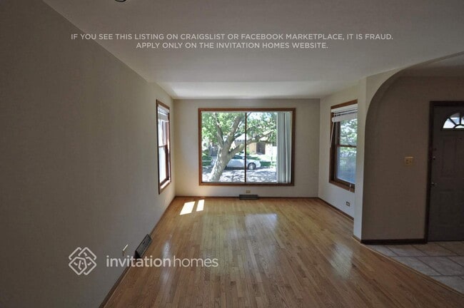 Building Photo - 6045 W School St