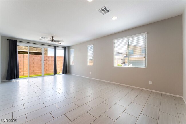 Foto del edificio - 332 Coldwell Station Rd