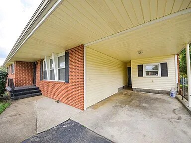 Building Photo - 2306 Marco Cir