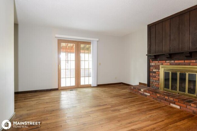 Building Photo - 4009 Hounds Hill Dr, Florissant, MO 63034