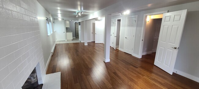 Foto del edificio - 8011 12th Ave NE