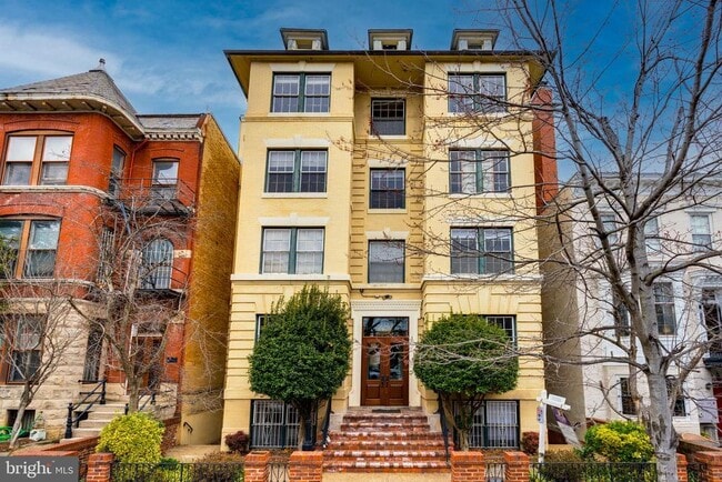 Building Photo - 1525 Q St NW