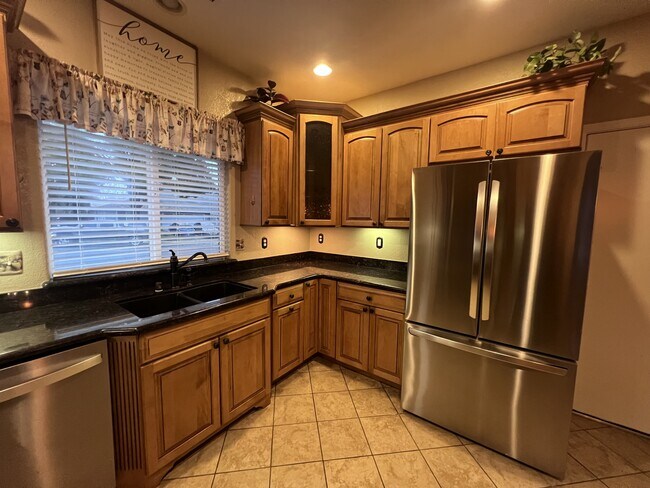 Foto del edificio - 457 Morales Ct