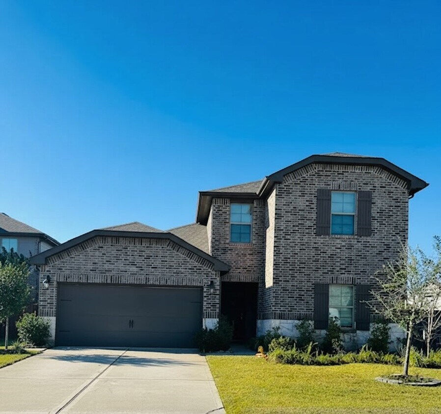 Foto principal - 5615 Cedar Cres Ct